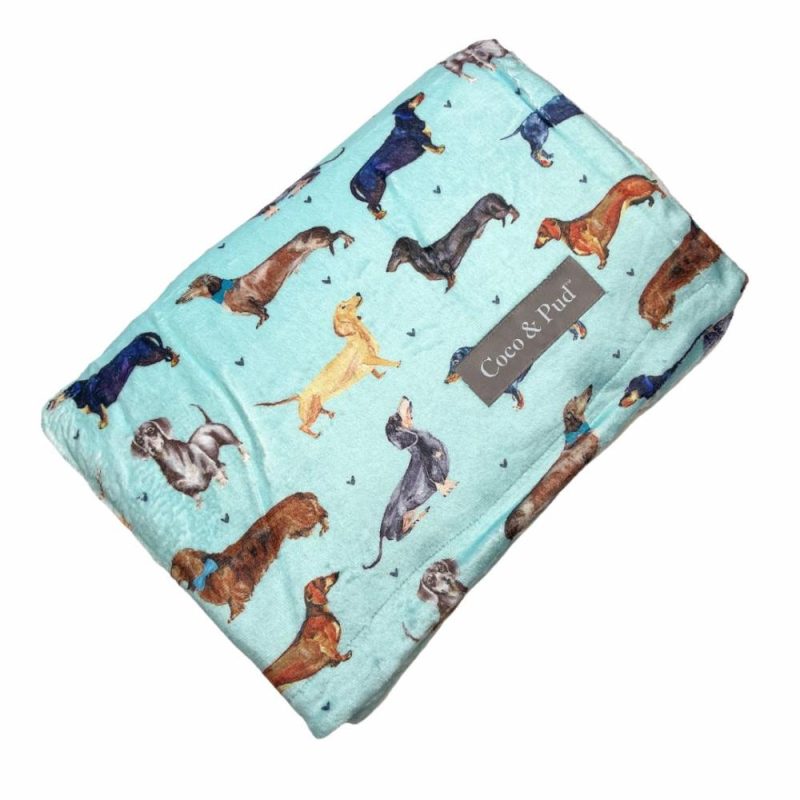 Travel Accessories | Doxie Love Luxe Blanket